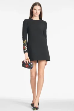 On The Rocks Clutch - Noir Wildflower -Sachin & Babi Shop LILLYDRESS NOIRBOUQUET FRONT2 9cb2f37b 7457 4f2b b8b2 3165f93ca2c3 scaled