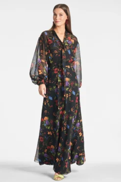 Juno Skirt - Noir Wildflower -Sachin & Babi Shop NORATOP JUNOSKIRT NOIRWILDFLOWER FRONT5 scaled